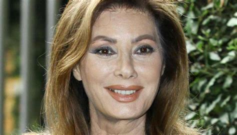 edwige fenech oggi|Edwige Fenech, le commedie sexy e le pagine di Playboy: «Con。